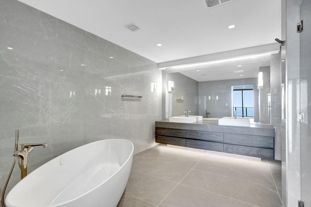1116 N Ocean Boulevard 1804, Pompano Beach, FL 33062