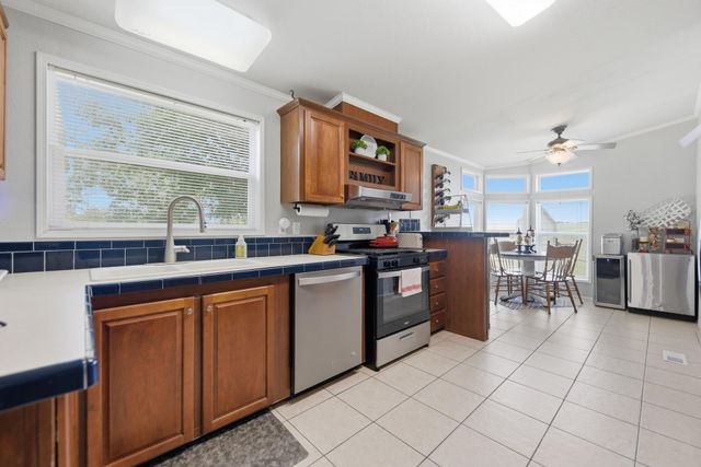 3844 Highway 36 N, Bellville, TX 77418