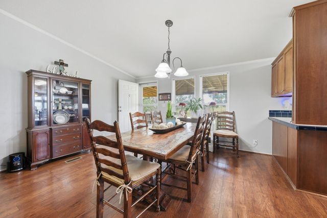 3844 Highway 36 N, Bellville, TX 77418
