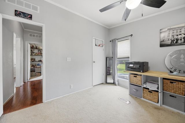 3844 Highway 36 N, Bellville, TX 77418