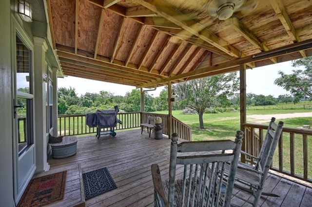 3844 Highway 36 N, Bellville, TX 77418