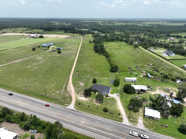 3844 Highway 36 N, Bellville, TX 77418