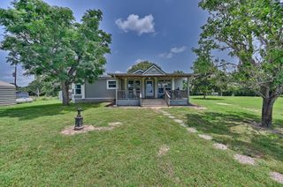 3844 Highway 36 N, Bellville, TX 77418
