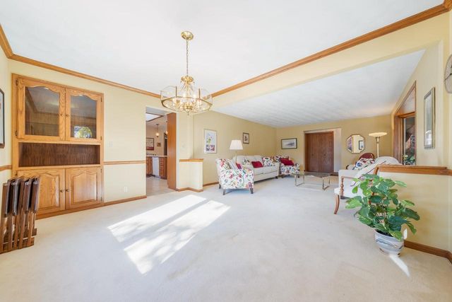 2635 S HARMON STREET, Appleton, WI 54915