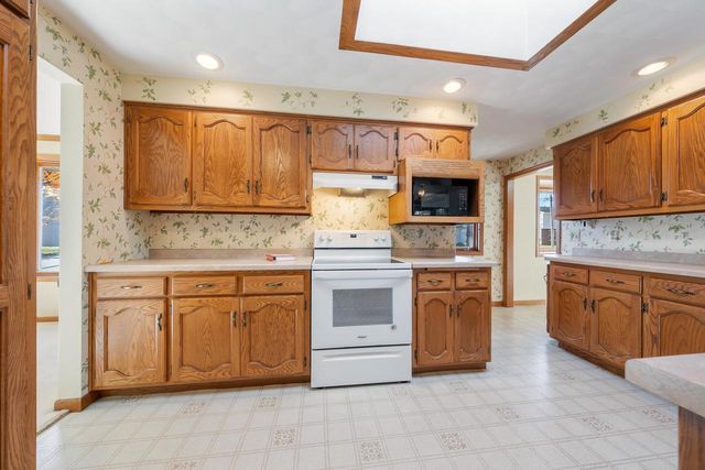 2635 S HARMON STREET, Appleton, WI 54915