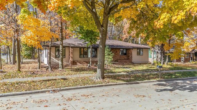2635 S HARMON STREET, Appleton, WI 54915