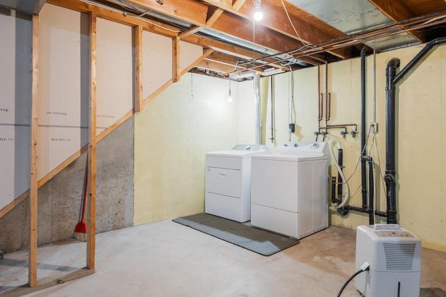 2635 S HARMON STREET, Appleton, WI 54915