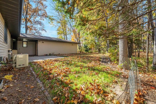 2635 S HARMON STREET, Appleton, WI 54915