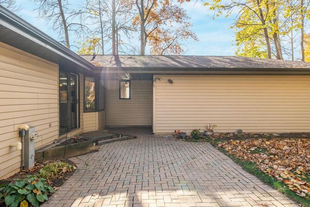 2635 S HARMON STREET, Appleton, WI 54915