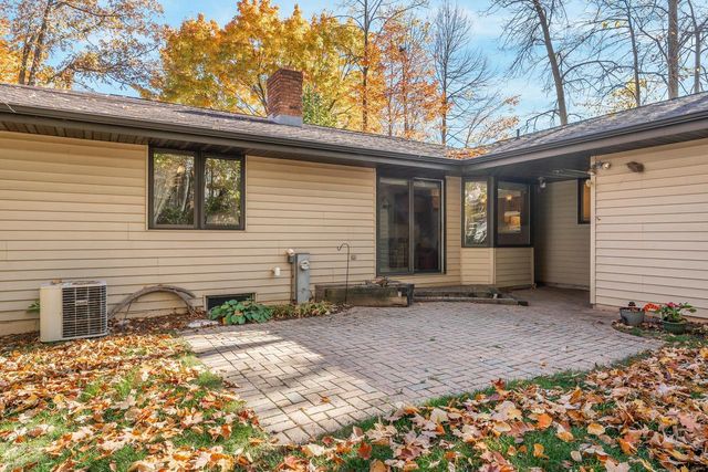 2635 S HARMON STREET, Appleton, WI 54915