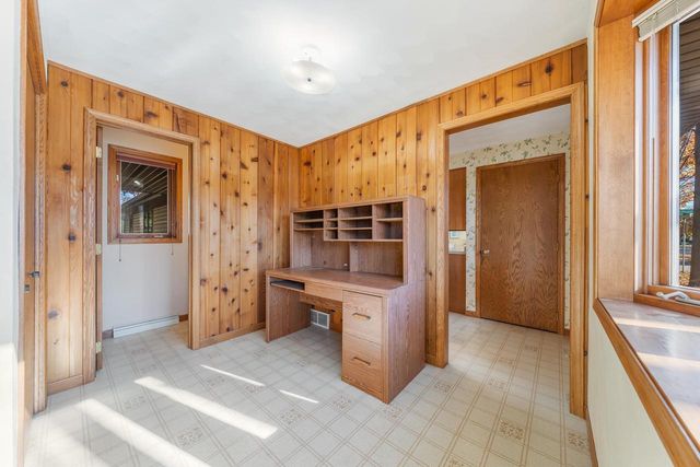 2635 S HARMON STREET, Appleton, WI 54915