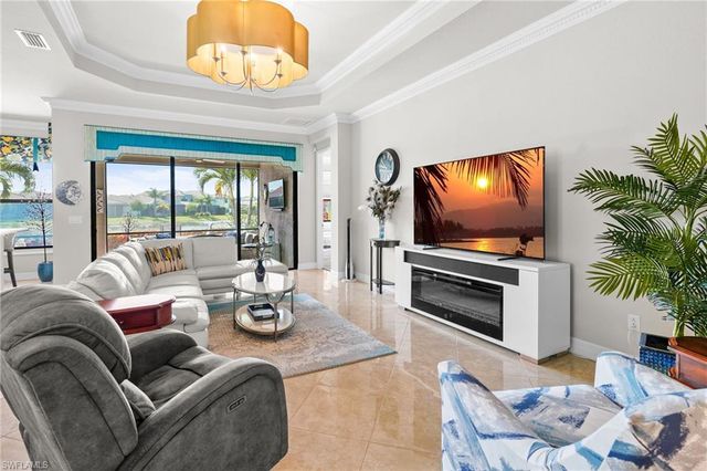 11689 Kati Falls LN, Fort Myers, FL 33913