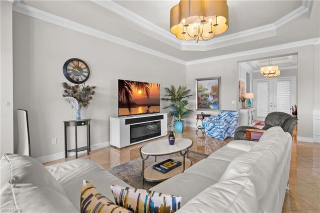 11689 Kati Falls LN, Fort Myers, FL 33913