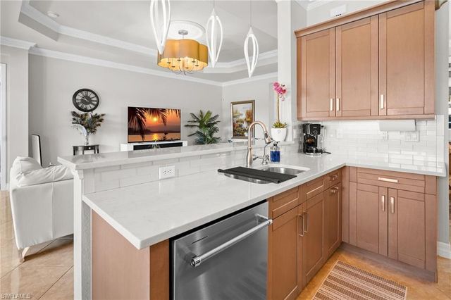 11689 Kati Falls LN, Fort Myers, FL 33913