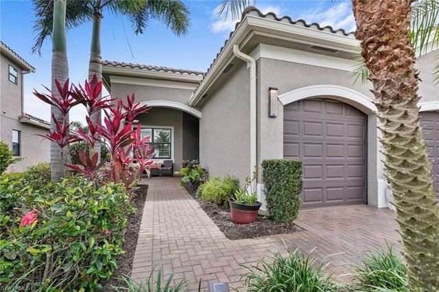 11689 Kati Falls LN, Fort Myers, FL 33913