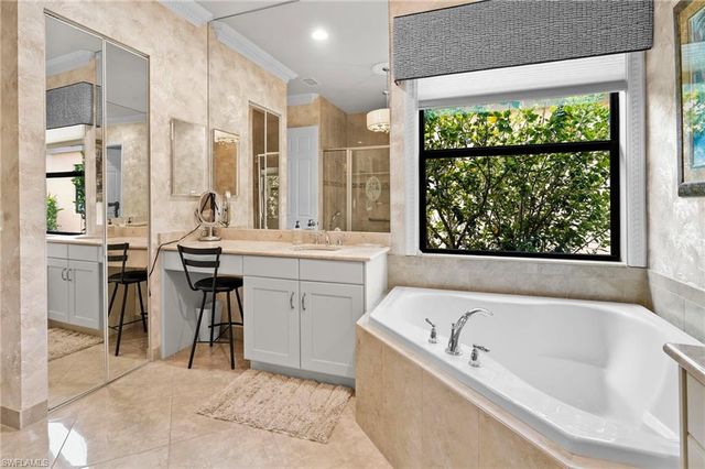11689 Kati Falls LN, Fort Myers, FL 33913