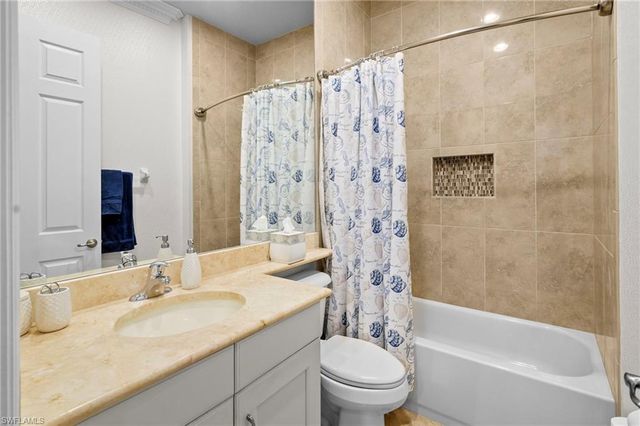 11689 Kati Falls LN, Fort Myers, FL 33913