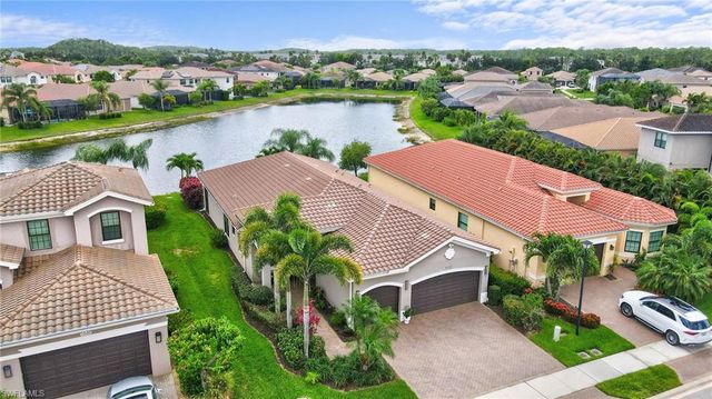 11689 Kati Falls LN, Fort Myers, FL 33913