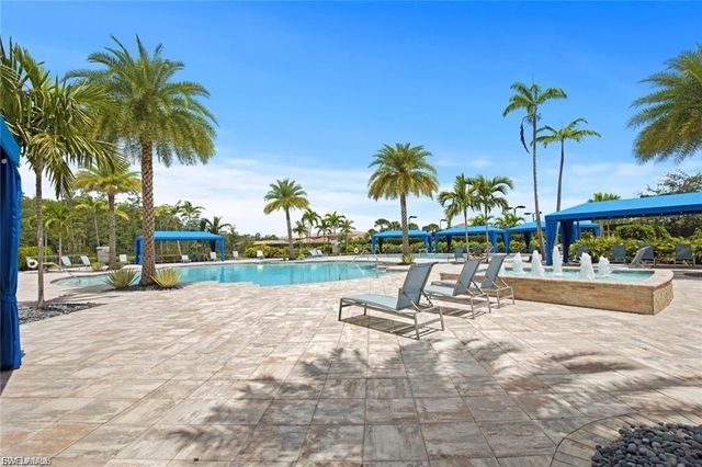11689 Kati Falls LN, Fort Myers, FL 33913
