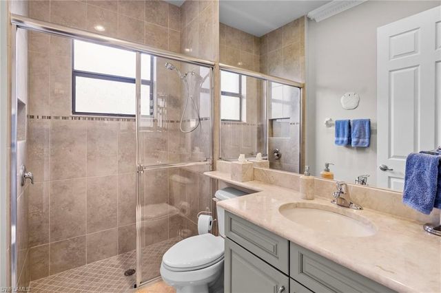 11689 Kati Falls LN, Fort Myers, FL 33913