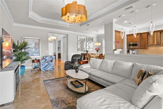 11689 Kati Falls LN, Fort Myers, FL 33913