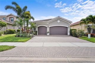 11689 Kati Falls LN, Fort Myers, FL 33913