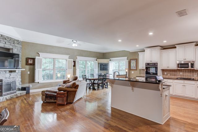 2453 Democracy Drive, Buford, GA 30519