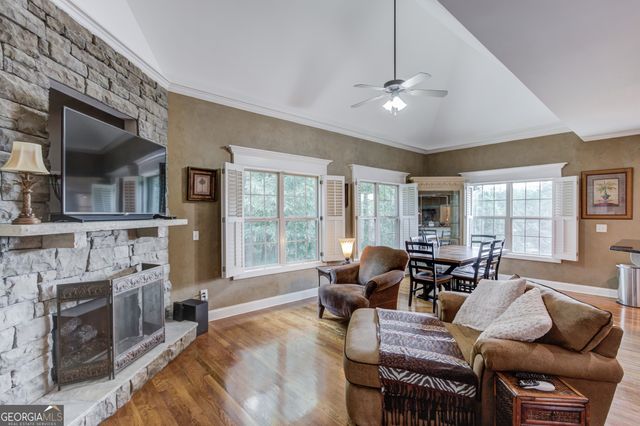 2453 Democracy Drive, Buford, GA 30519