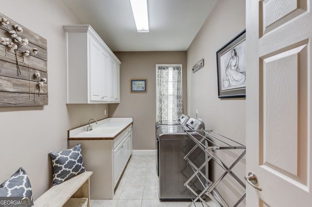 2453 Democracy Drive, Buford, GA 30519