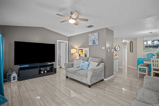 2605 Corian Glen, San Antonio, TX 78219