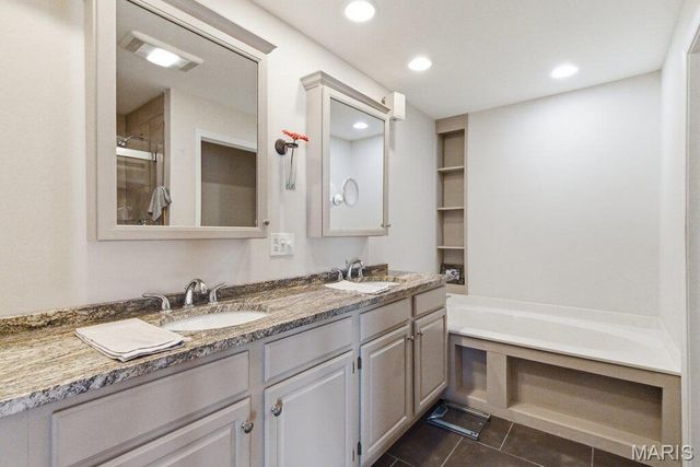 426 Brooktree Drive, Ballwin, MO 63011