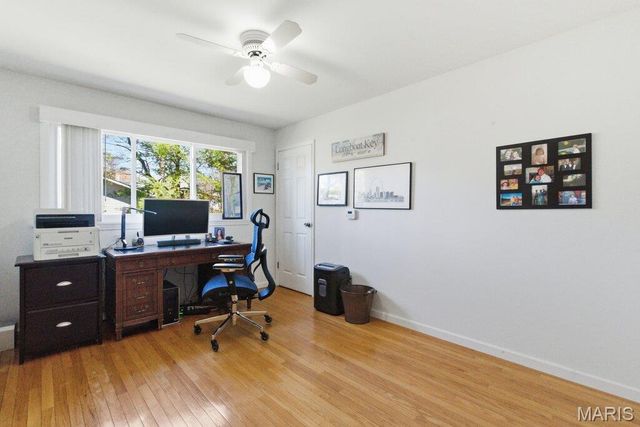 426 Brooktree Drive, Ballwin, MO 63011