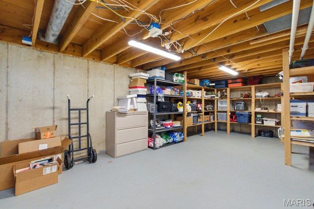 426 Brooktree Drive, Ballwin, MO 63011