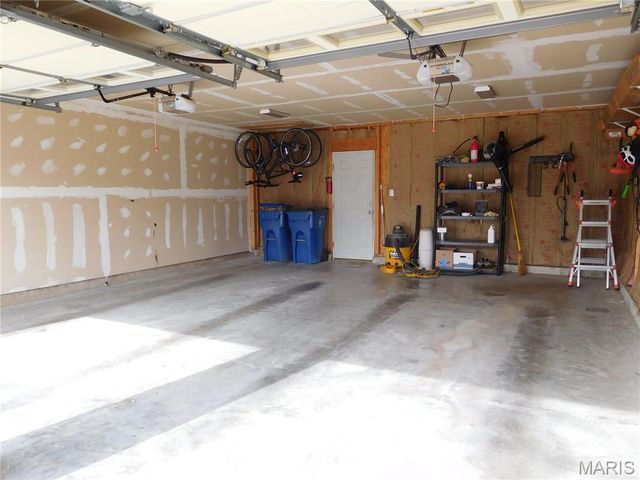 426 Brooktree Drive, Ballwin, MO 63011