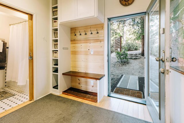 26620 Crestview Drive, Idyllwild, CA 92549