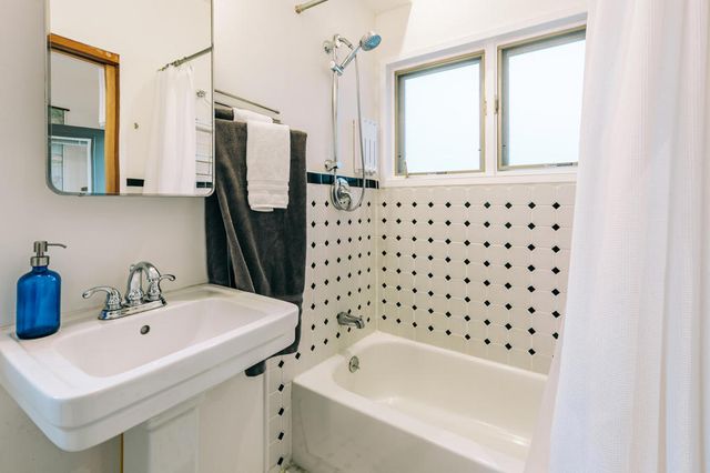 26620 Crestview Drive, Idyllwild, CA 92549