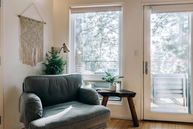 26620 Crestview Drive, Idyllwild, CA 92549