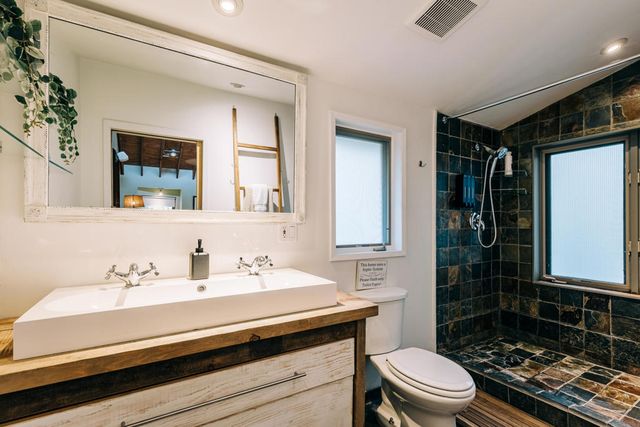 26620 Crestview Drive, Idyllwild, CA 92549