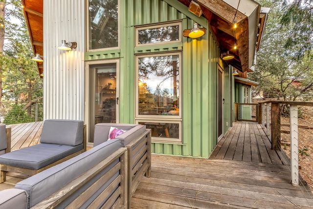 26620 Crestview Drive, Idyllwild, CA 92549