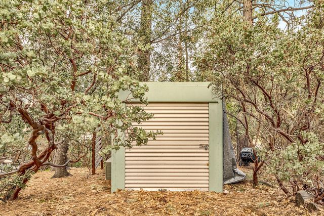 26620 Crestview Drive, Idyllwild, CA 92549