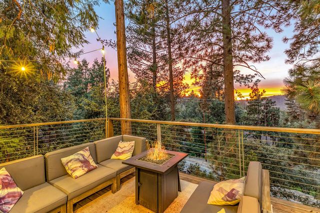 26620 Crestview Drive, Idyllwild, CA 92549