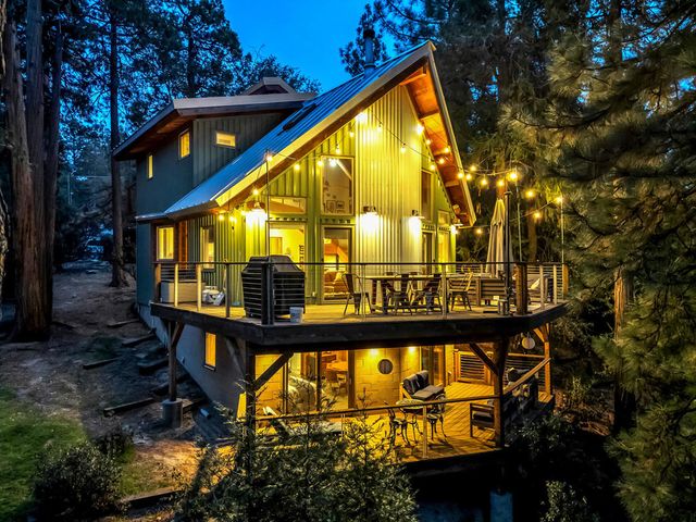 26620 Crestview Drive, Idyllwild, CA 92549