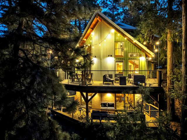 26620 Crestview Drive, Idyllwild, CA 92549