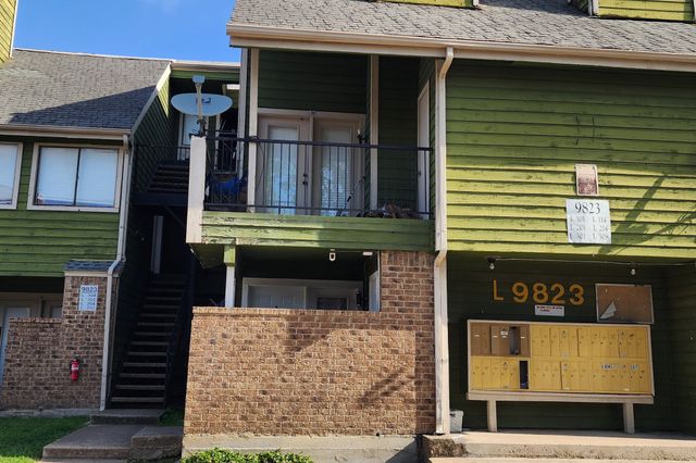 9813 Walnut Street 201, Dallas, TX 75243