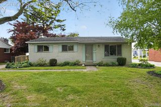 14425 Stonehouse Avenue, Livonia, MI 48154