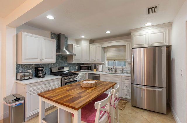 327 Dartmouth Drive, Lake Worth Beach, FL 33460