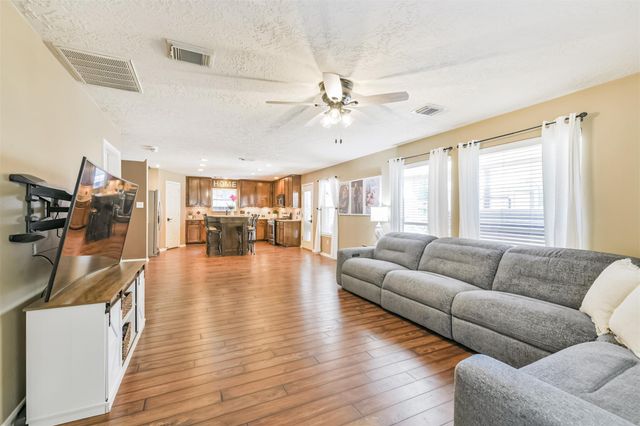 11935 Belle Court, Pinehurst, TX 77362