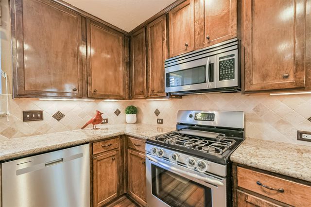11935 Belle Court, Pinehurst, TX 77362