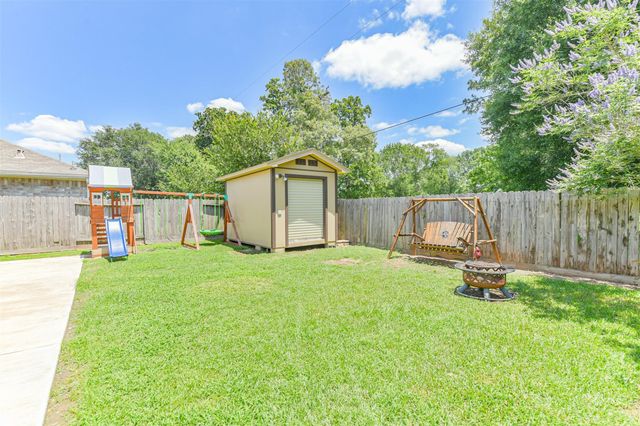 11935 Belle Court, Pinehurst, TX 77362