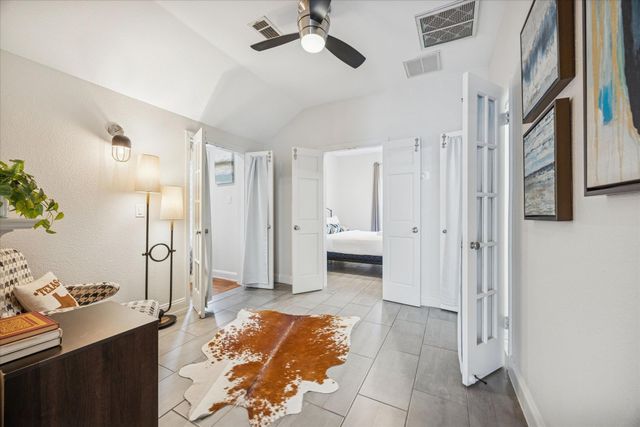 2106 Kenwood Ave, Austin, TX 78704